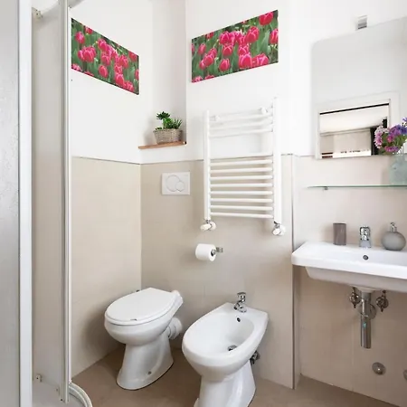 Momo Central Rome 3 Рим