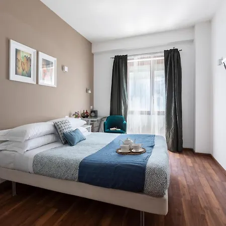 Momo Central Rome 3 Rom