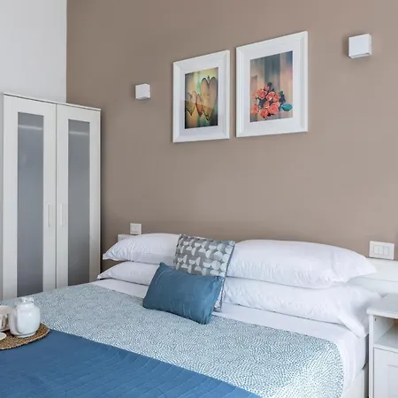 Frühstückspension Momo Central Rome 3 4*